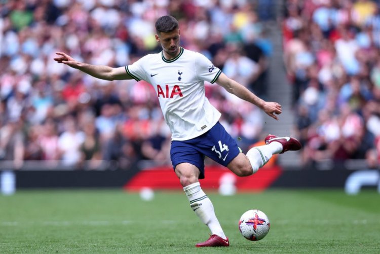 Tottenham Acquires 27-Year-Old Player in a Three-Year Agreement