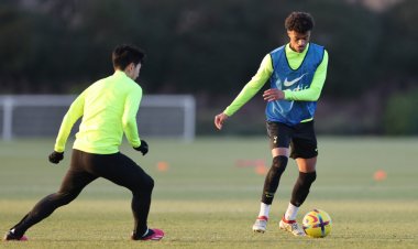 Rising Tottenham Player Invited to First-Team Practice by Ange Postecoglou