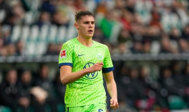 Tottenham believe ‘strong’ defender is a more suitable choice for Ange over Micky Van de Ven