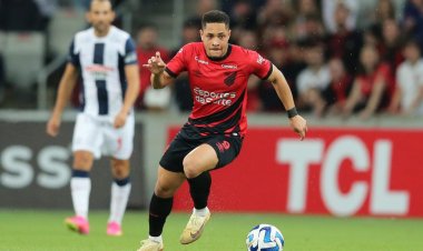 Player Vitor Roque Signs £47m Deal with Barcelona, Tottenham’s Reported Pursuit Thwarted by Fabrizio Romano