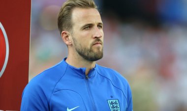 Harry Kane favours Manchester United, but a significant hurdle remains.