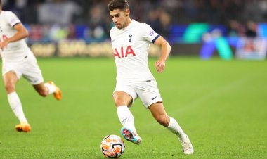 Tottenham’s 24-year-old Player Earns Clive Allen’s Admiration in a Different Role Today