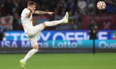 A Glimmer of Potential: 19-Year-Old up and comer Sparkles in Recent Tottenham First-Team Training Session